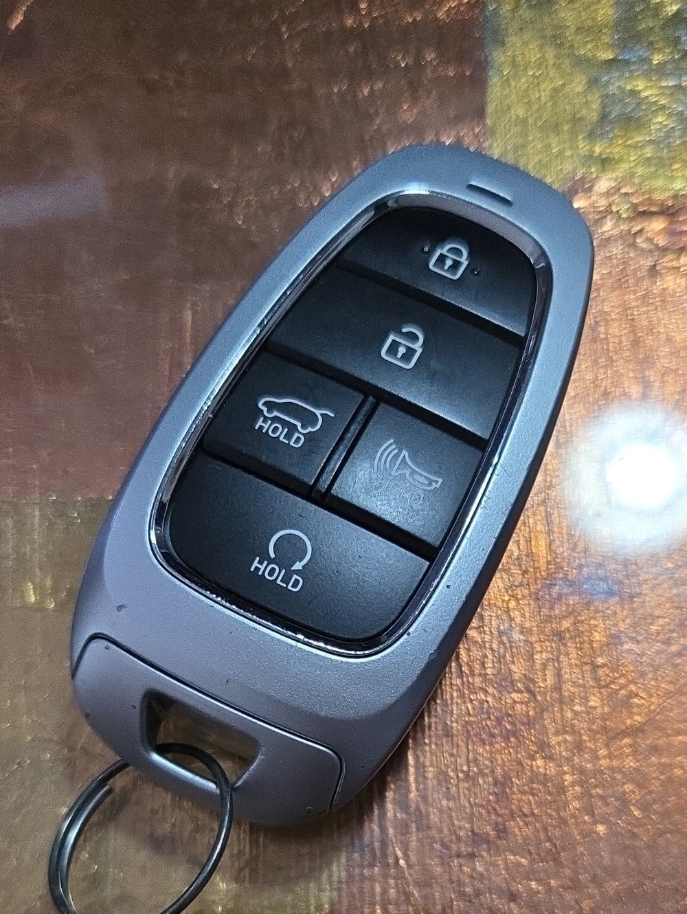 Hyundai Tuscon HYBRID Silver Car Key Fob with Black Buttons